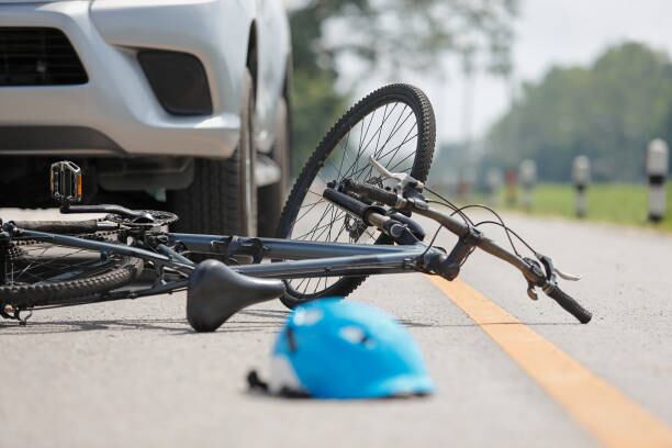 El accidenteinvolucró un tractocamión y dejó un ciclista fallecido - crédito iStock