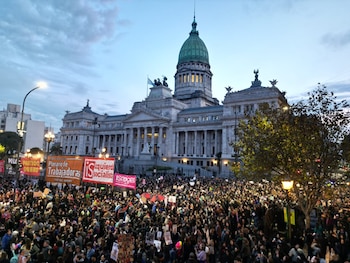 Marcha Ni Una Menos - Congreso - 3 de junio - drone