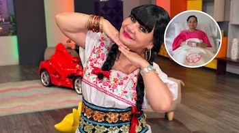 Una mujer con trenzas y blusa bordada posa en un estudio, con un círculo superpuesto que la muestra recostada en una cama de hospital.