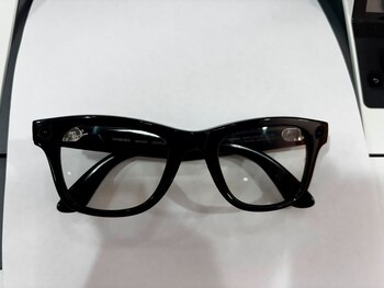 El modelo de anteojos Ray