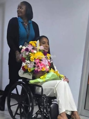 Ex Miss Jamaica demanda a Miss Universo tras la caída en 2025