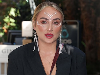 Imagen C75473X32JBKDB4QMYZQBRFI6U