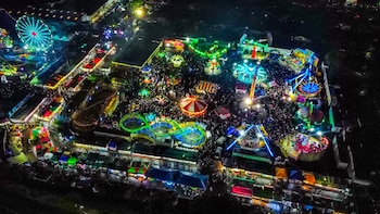 La Alcaldía desplegará en las Fiestas Agostinas 2026 un operativo 24/7 de seguridad, limpieza y atención de emergencias en desfiles y en el campo de feria./ (Alcaldía de San Salvador Centro)