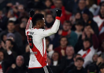 Borja convirtió el único gol del partido en el que River Plate venció a Libertad de Paraguay y aseguró su lugar en los octavos de final de la Copa Libertadores - crédito REUTERS/Agustin Marcarian