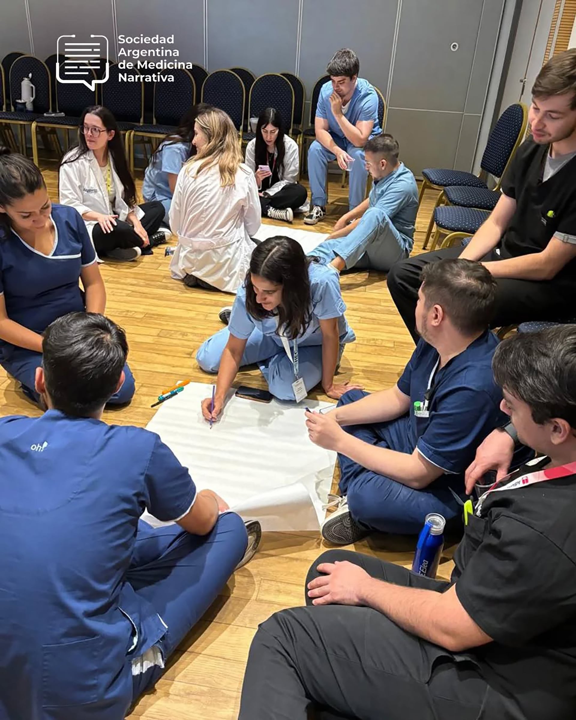 La Medicina Narrativa propone repensar la práctica médica y entrenar las habilidades comunicacionales para transformar el vínculo con el paciente. El espacio privilegiado para eso son los talleres