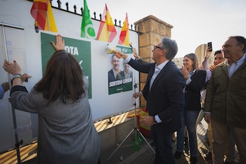 El líder de Vox advierte sobre el impacto de la inmigración y reivindica que “los andaluces sean lo primero”