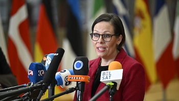 Suecia convoca al embajador de