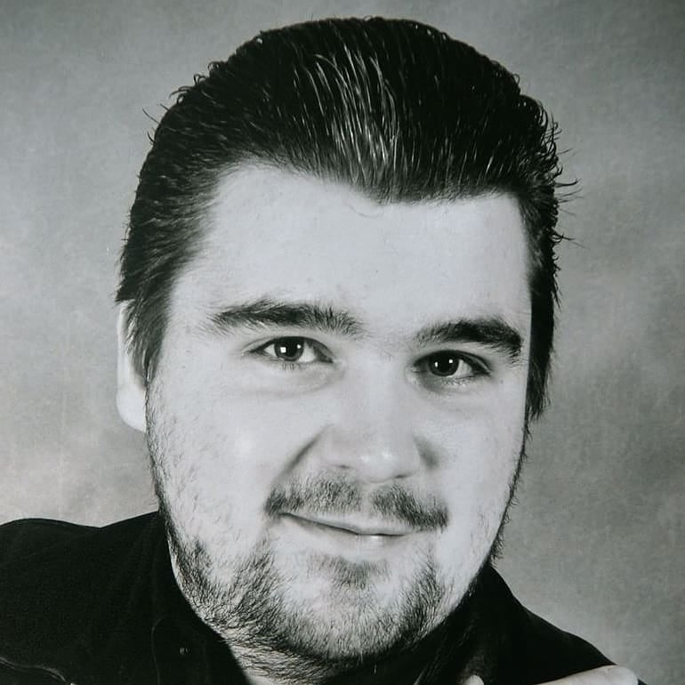 El aspecto radicalmente tatuado de Whelan