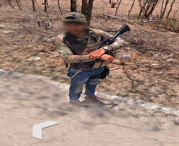 Hombres armados interceptaron un vehículo de Google Street View.