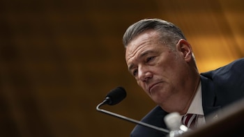 El jefe interino del ICE abandonará su cargo a finales de mayo