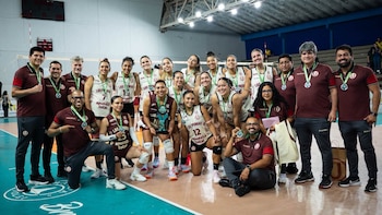 Universitario logró subcampeonato en la Copa Brasilia de Vóley 2026.