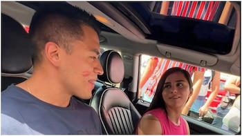 La joven pareja se retiró