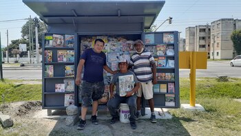 Adrián y sus amigos canillitas