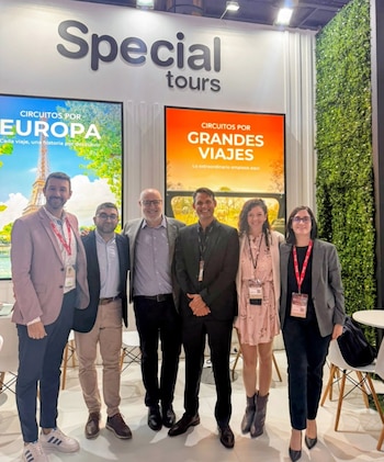 05/10/2026 Special Tours (Ávoris) refuerza su presencia en el Cono Sur tras participar en FIT Argentina.
Special Tours, turoperador de Ávoris, ha reforzado su presencia comercial en el Cono Sur tras participar, del 26 al 29 de septiembre, en la 30ª edición de FIT Argentina, la feria Internacional de Turismo de América Latina, donde la compañía contó con estand propio y mantuvo reuniones con sus principales clientes y socios de la región.
ESPAÑA EUROPA MADRID ECONOMIA
SPECIAL TOURS (ÁVORIS)