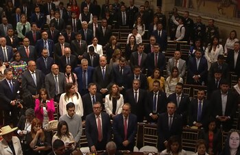 Minuto de silencio en honor