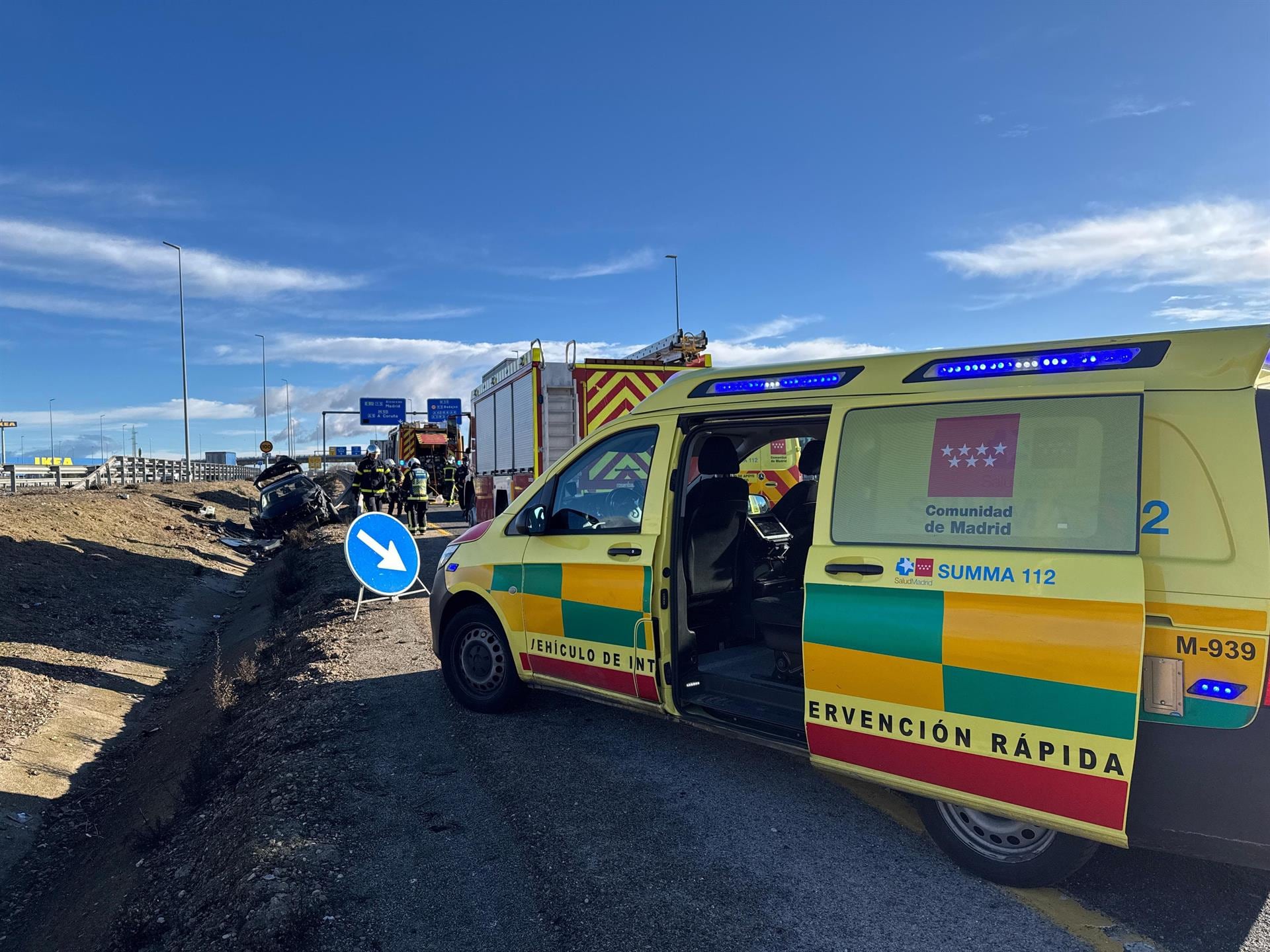 Un herido grave tras salirse de la vía y dar varias vueltas de campana en Parla (Madrid)