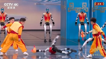 El robot se levantó del