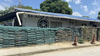 Ataque con drones a estación de Policía de Norosí, sur de Bolívar, dejó varios uniformados heridos: esto se sabe
