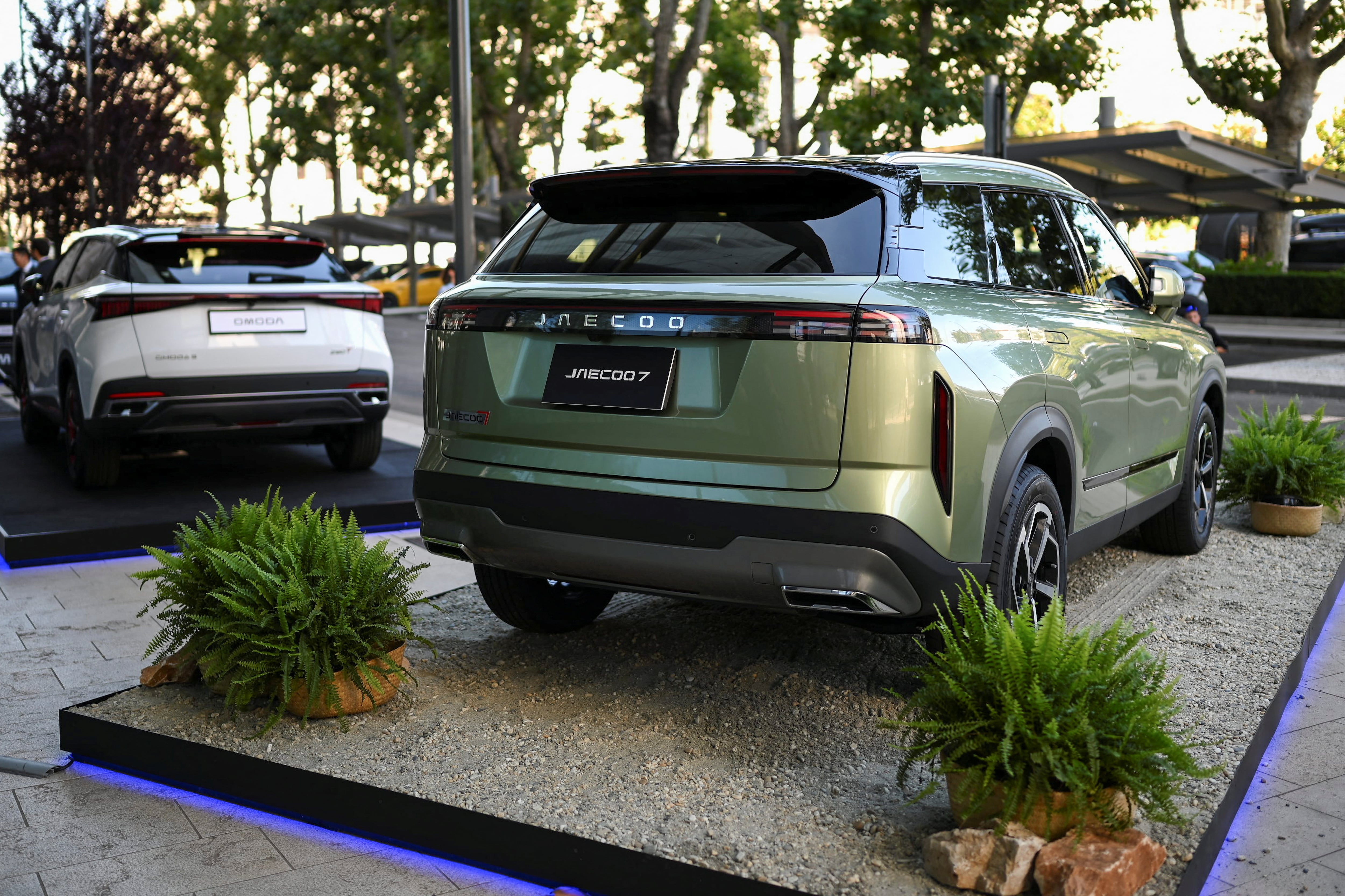 El costo oculto de los autos chinos que preocupa a los consumidores en el Reino Unido