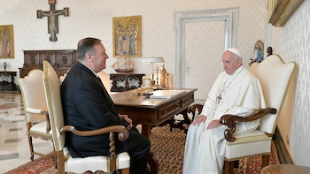 Mike Pompeo visitó al papa