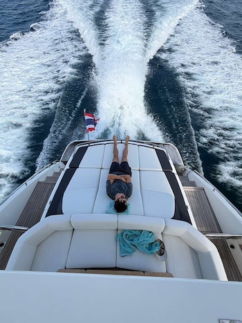 El piloto de Williams descansando