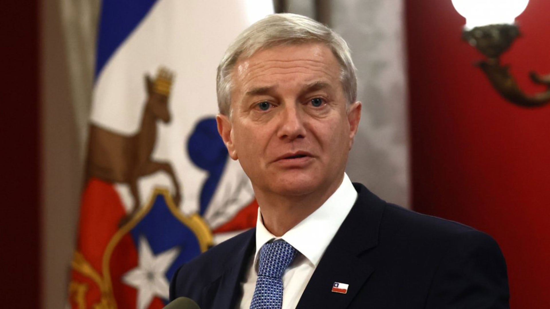 Kast anunció que el Servicio de Migraciones incrementará su presupuesto en un tercio para financiar expulsiones de personas que no tengan derecho a permanecer en Chile (Archivo)