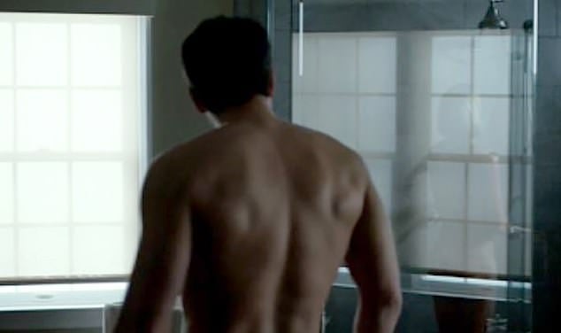 Ben Affleck aseguró que mostró su cuerpo real durante la recordada escena. (Captura de video)