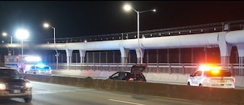 Un trabajador de la empresa eléctrica Con Edison murió tras recibir un impacto de bala en el puente George Washington (Captura de video)