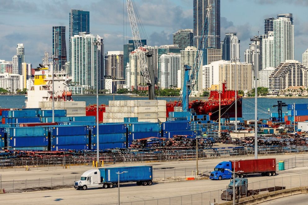 Trump reconfigura aranceles tras fallo judicial y avanza con investigaciones comerciales