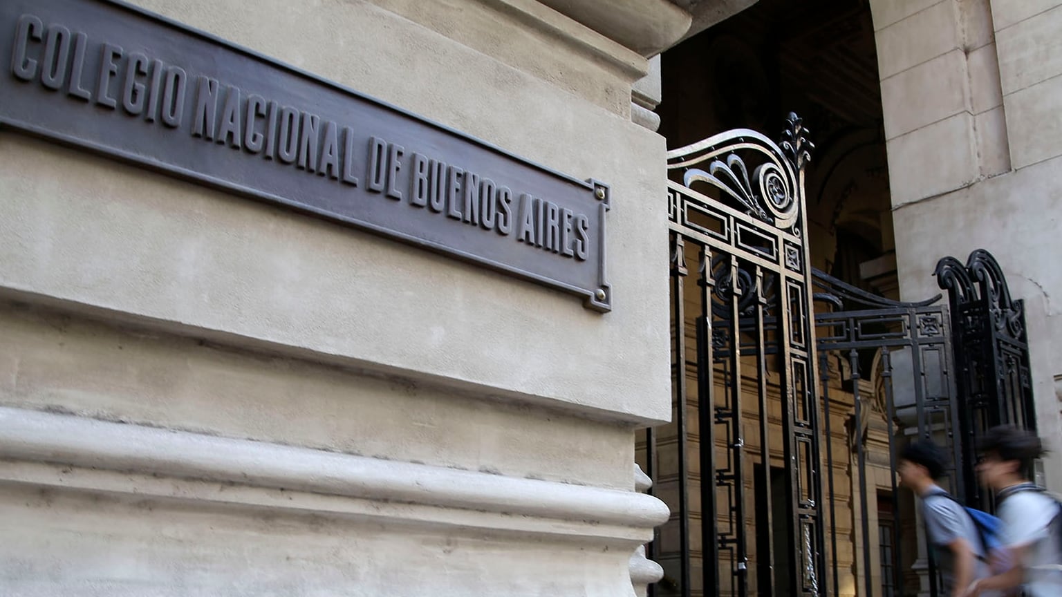 El Nacional Buenos Aires confirmó la vuelta a clases para el jueves 28 de mayo, un día después de que sus estudiantes levantaran la ocupación del establecimiento