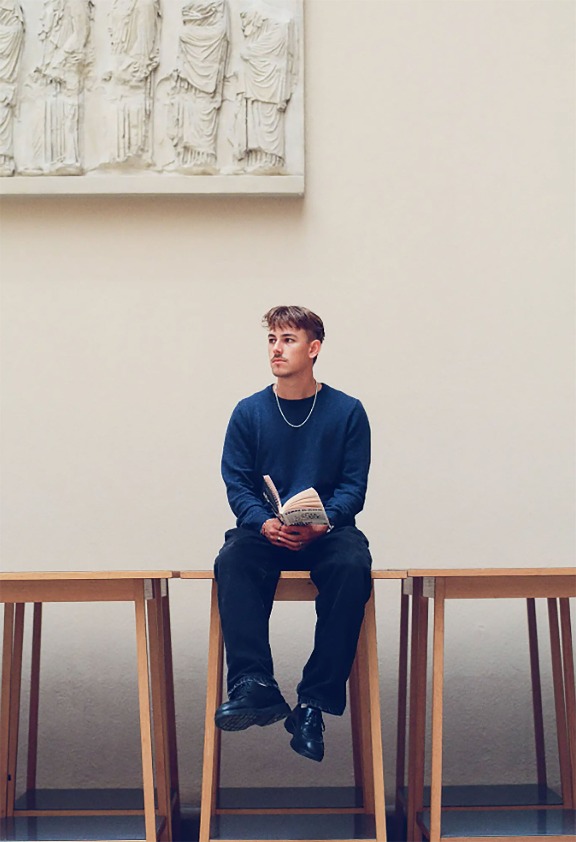 Biedermann trabaja en el campus de la Universidad de Zúrich, donde se especializa en literatura alemana y estudios cinematográficos (Clara Watt / The New York Times)