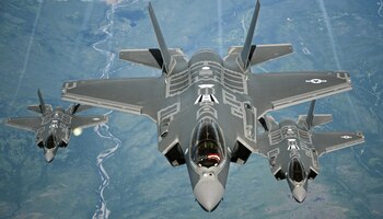 Aviones F-35A (foto: Air Combat
