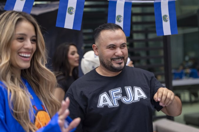 La venta de entradas en el recinto angelino recauda fondos para financiar talleres formativos sin costo destinados a la niñez de El Salvador, promoviendo el bienestar juvenil mediante alianzas duraderas con grandes franquicias profesionales. (Imagen de cortesía)
