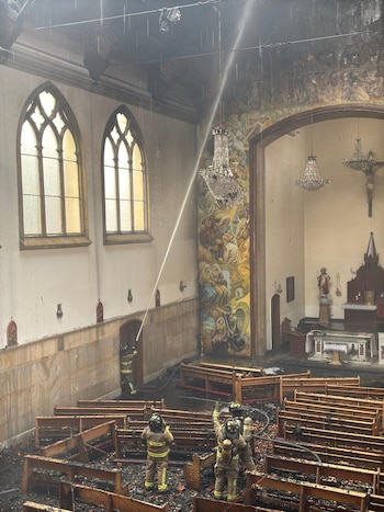 Los organismos de socorro continúan