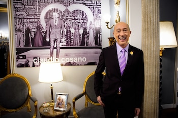 Claudio Cosano - Diseñador de modas - entrevista con INFOBAE