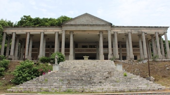 El “Partenón”: la lujosa ex