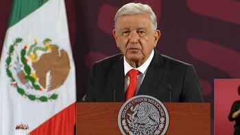 AMLO izará bandera a media