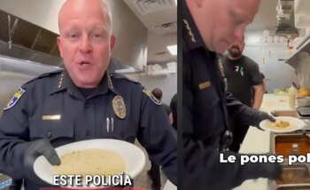 El oficial al hacer su