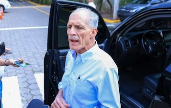 El presidente Nasry Asfura durante su visita al municipio de Erandique, en el departamento de Lempira, donde abordó la situación financiera de la ENEE. (Foto: Cortesía)