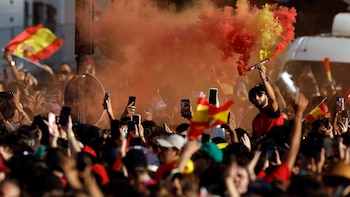 La celebración de la Selección en Madrid, en directo | Los campeones del mundo están a punto de llegar a la plaza de Cibeles, en vivo