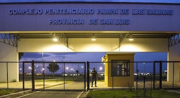 El acusado se encuentra detenido a la espera del juicio