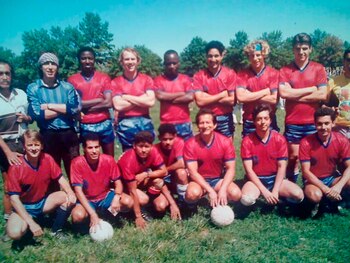 El equipo multicultural amateur que