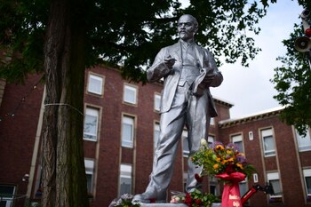 La estatua fue ubicada en