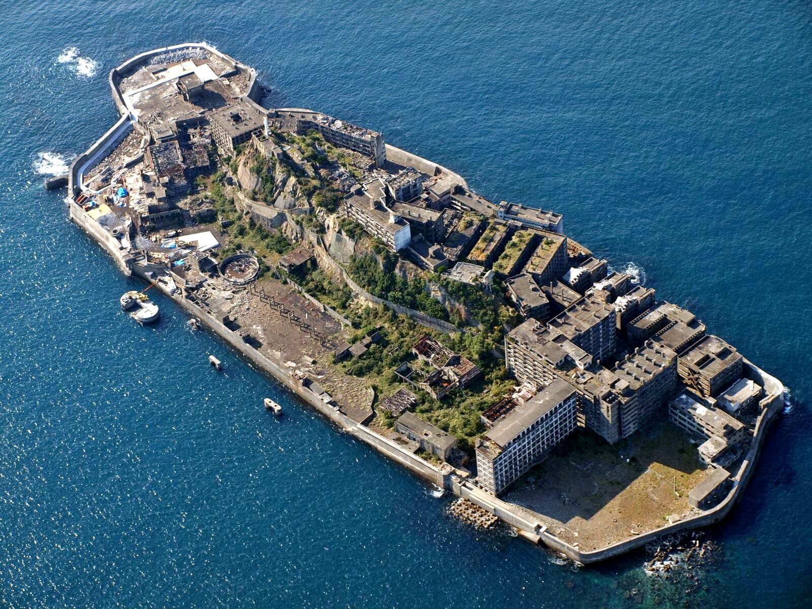 La Isla Hashima, en Japón, se dedicó a la explotación de una mina de carbón en condiciones infrahumanas (Wikimedia)