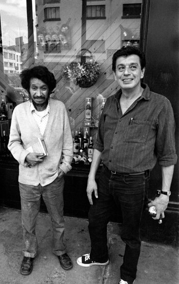 Javier Molina, reportero, escritor y