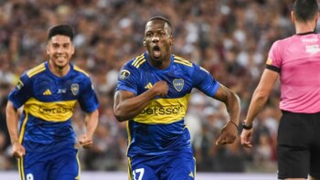 Luis Advíncula anotó cuatro goles