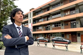 Hernán Oyola, el docente que