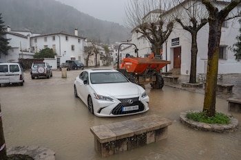 Calle inundada en Grazalema (Cádiz)