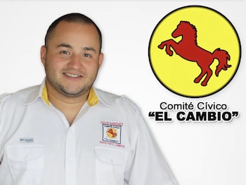 La fiesta de 15 años de la hija de la alcaldesa de Zacapa incluyó una carroza tirada por caballos, pirotecnia y puestos de comida rápida.