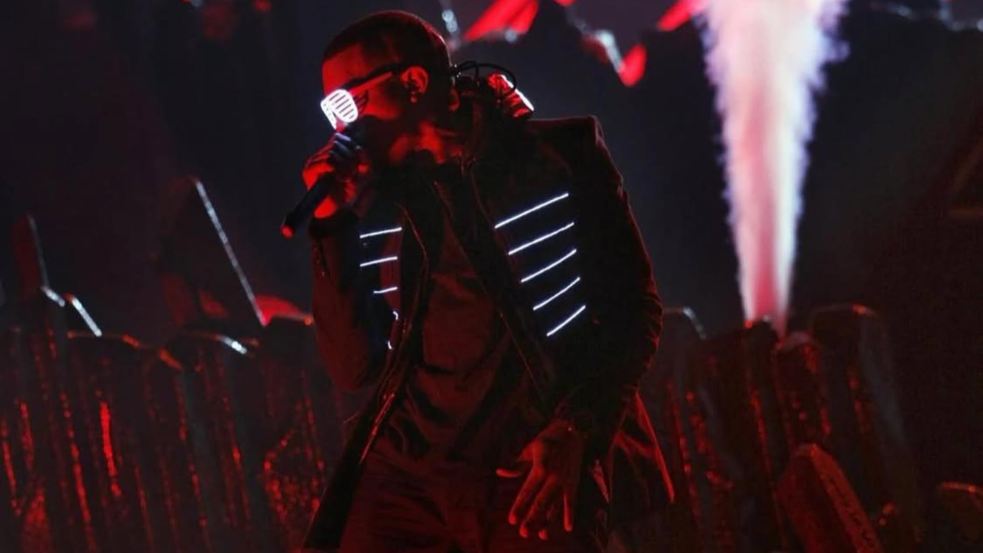 Redes arremeten contra la transmisión del show de Kanye West en México: “Parece grabado con cámaras del Chavo del 8”